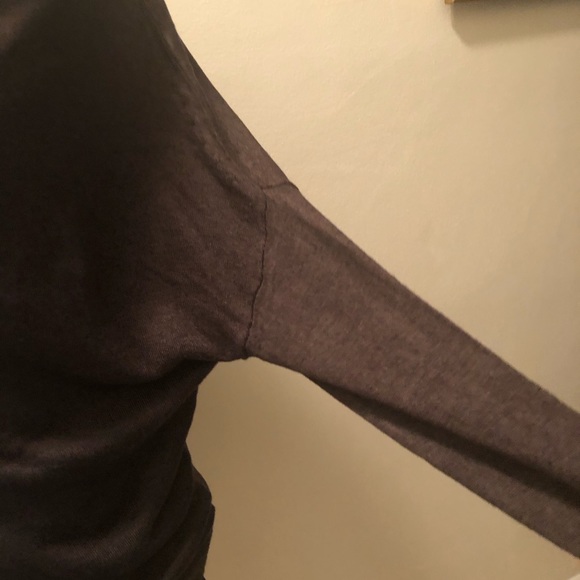 Cowl neck Sweater - Picture 3 of 4